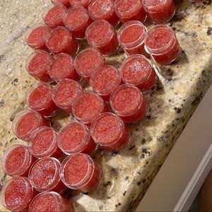 Lip Scrub Bundle +Free gift